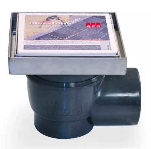 BlueStone put RVS opzet met zijuitlaat