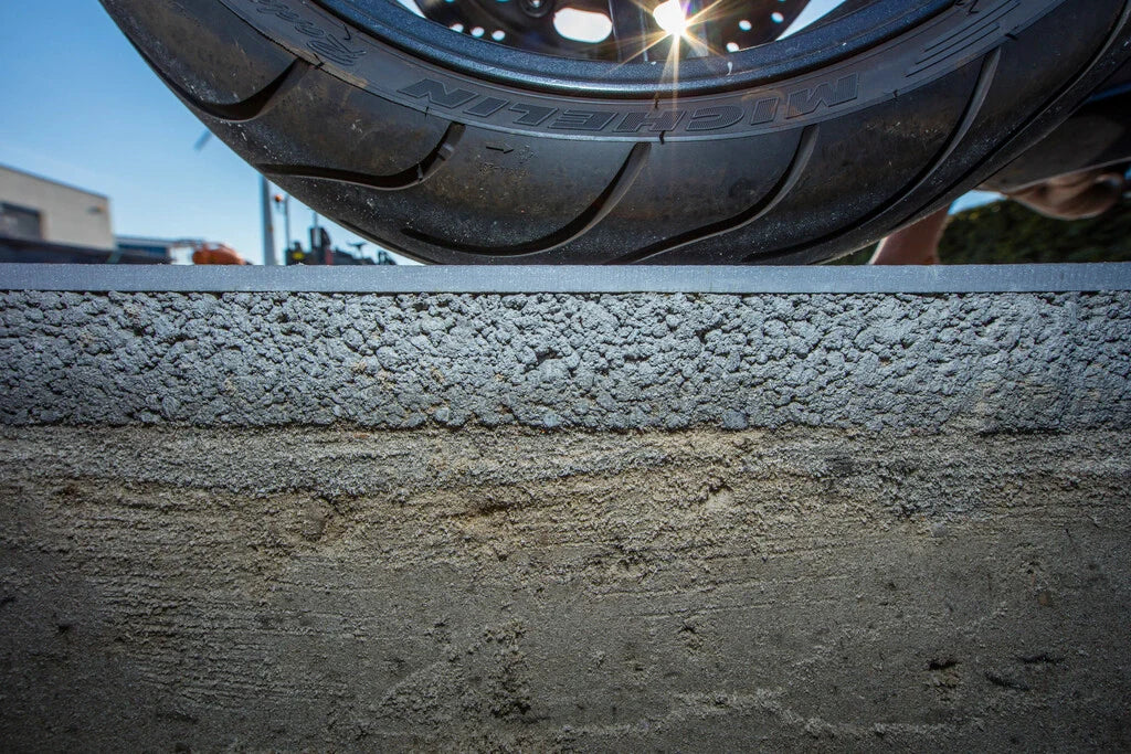 Keramiek op beton