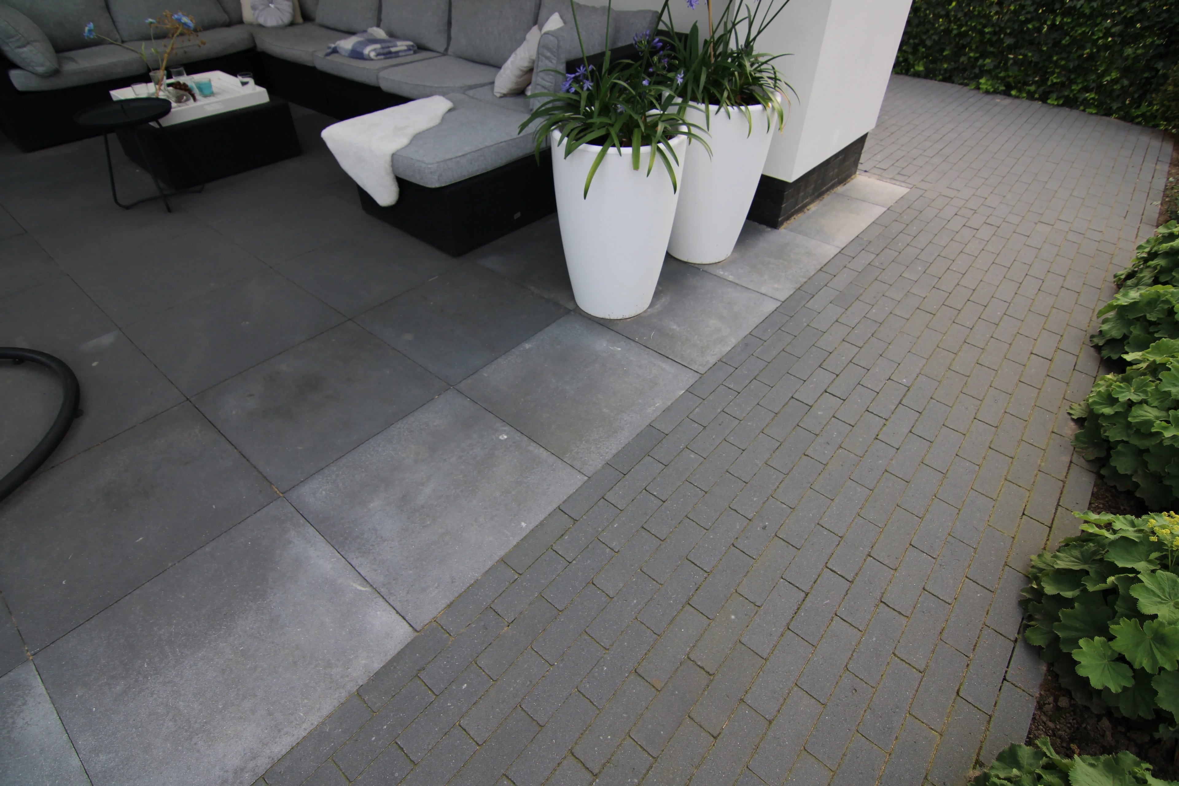 Strackstone Crown GRN+ Dikformaat 21x7x8 vlak antraciet KOMO PL2