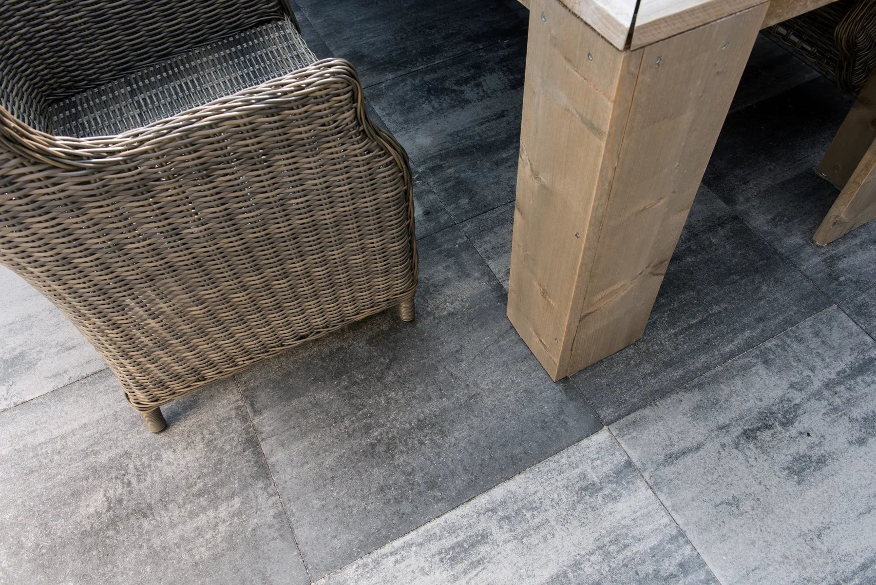 Mondo Facet 60x60x4cm Platinum