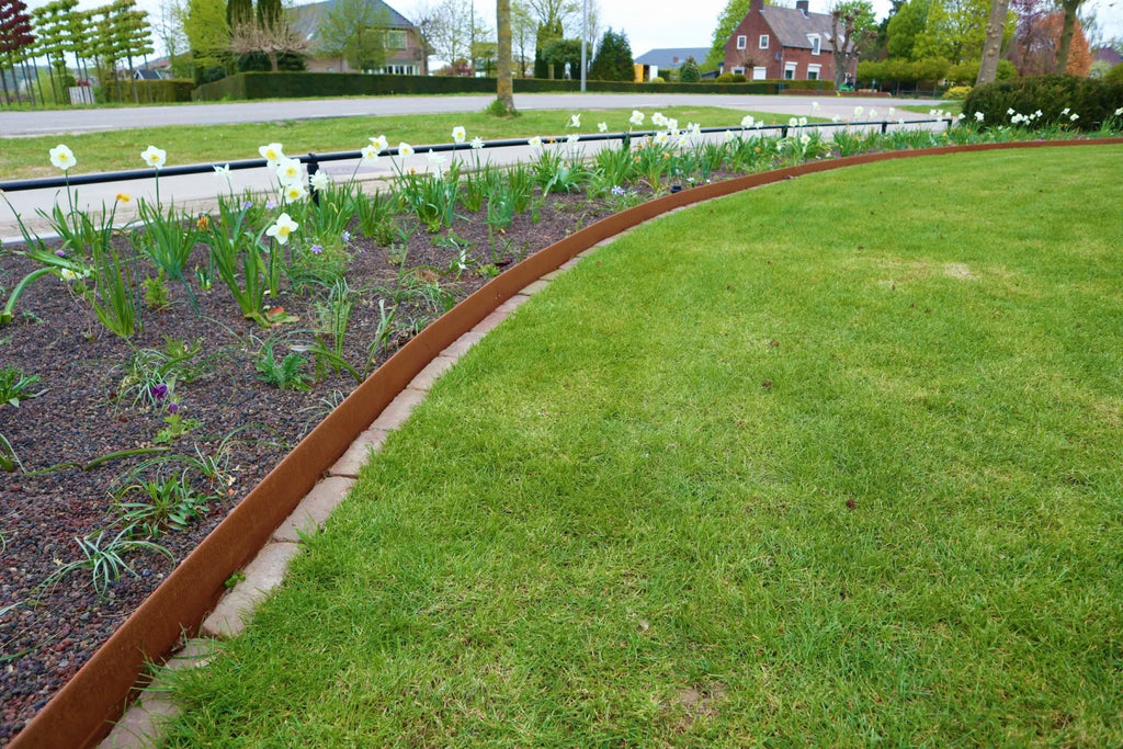Flexline Corten 15cm L=220cm
Incl. 3 verzinkte pennen 35cm