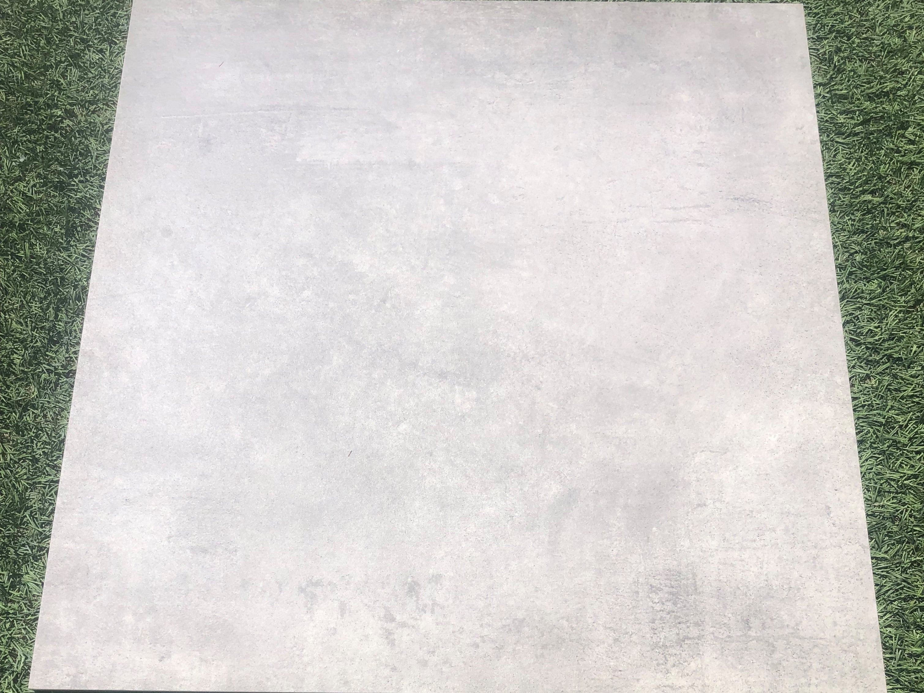 Greige 80x80x2 partij tegel