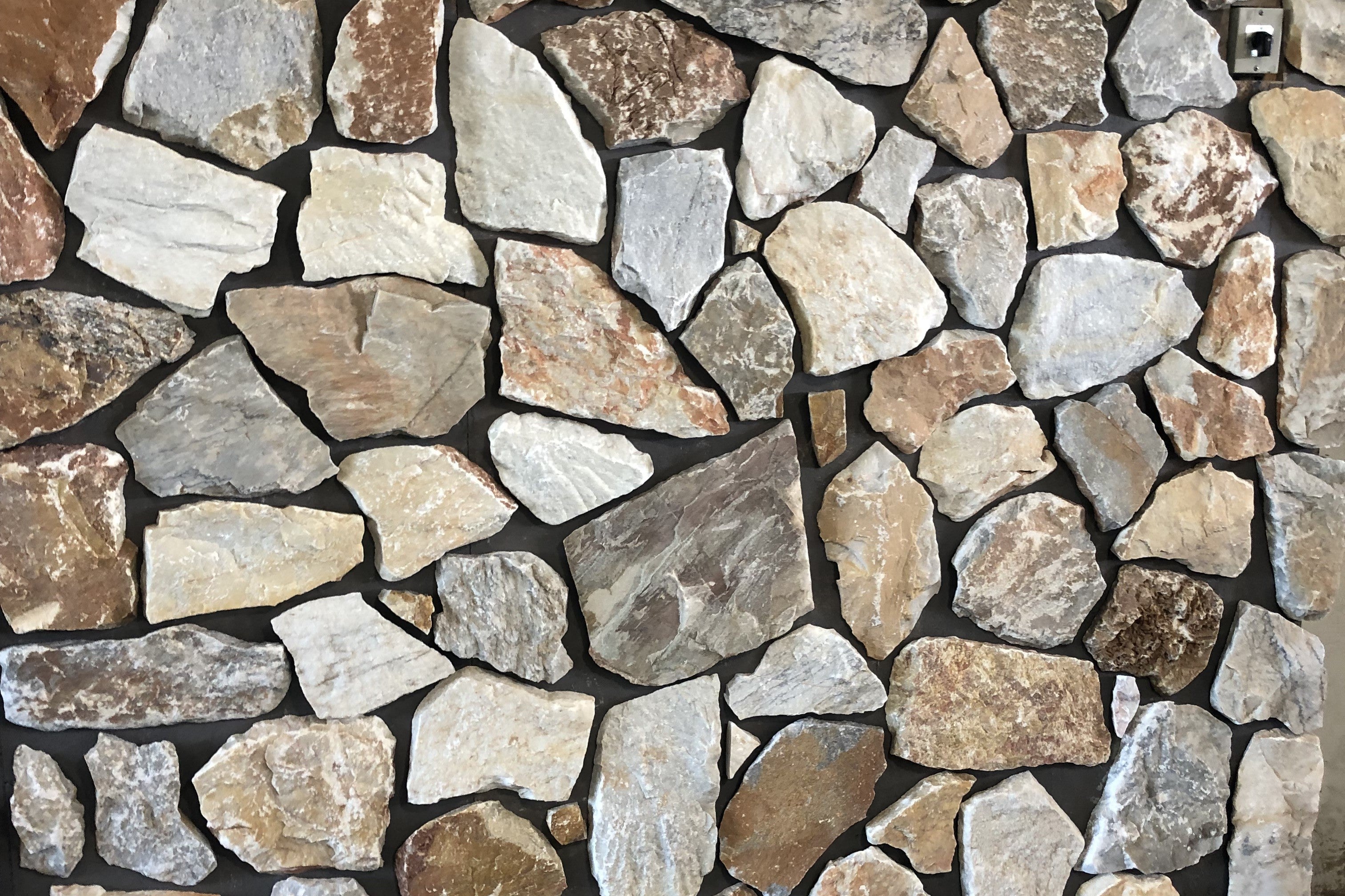 rockstones golden white