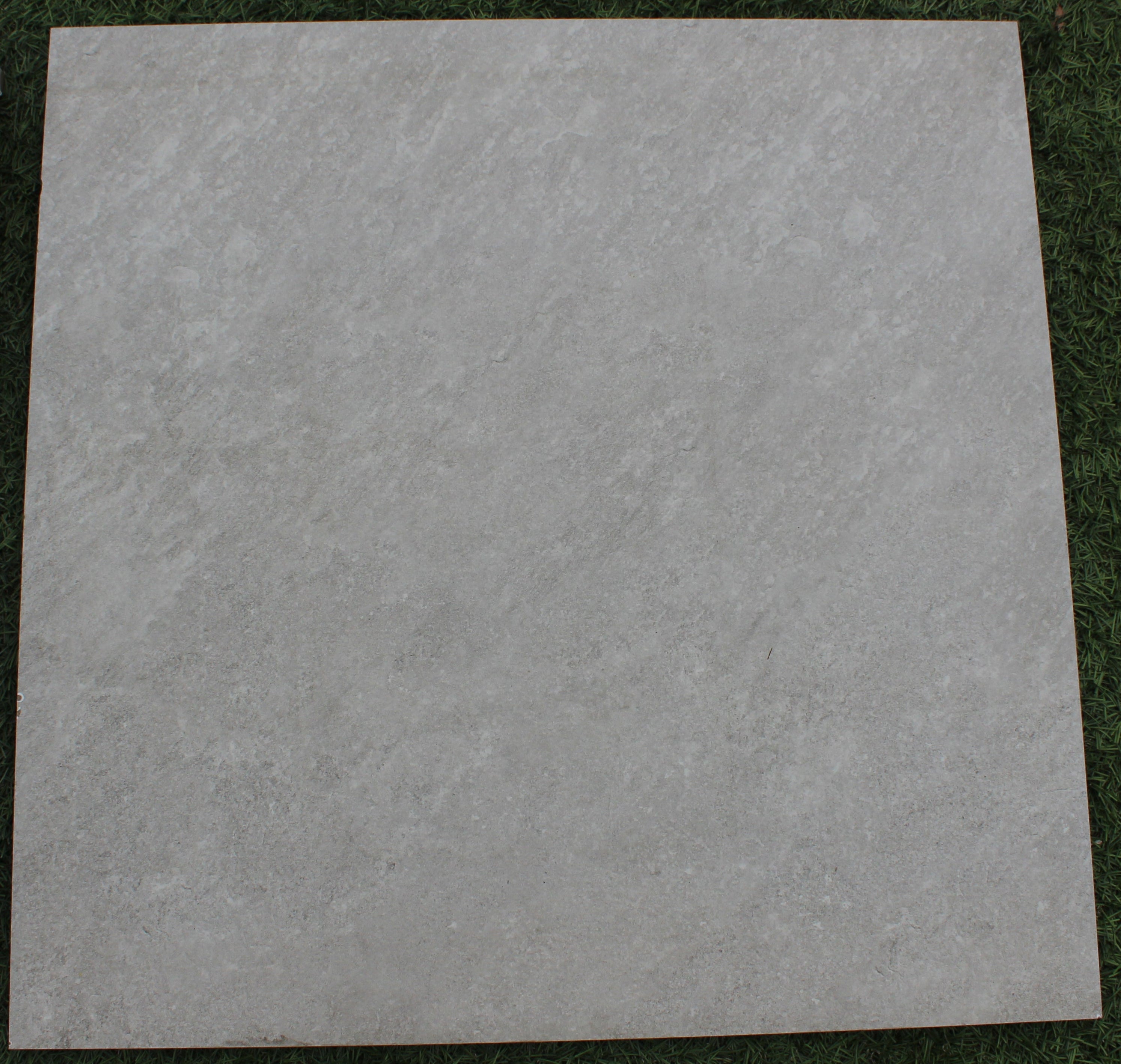 Quartz Light Grey