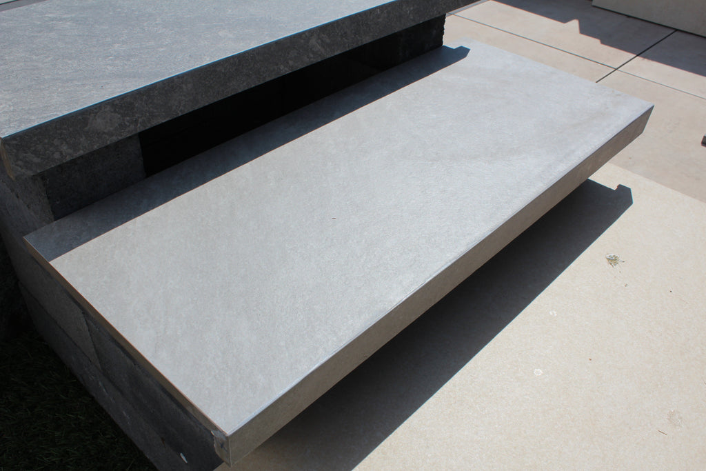 Zwembadrand Quartz Light Grey rechte neus