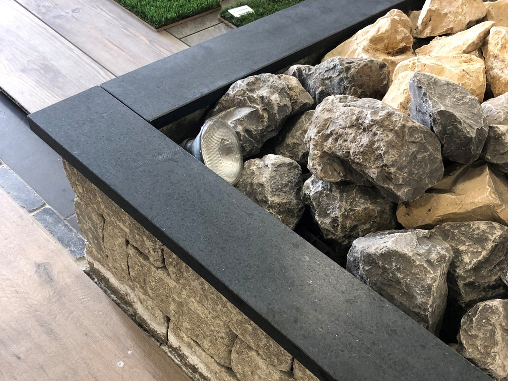 Vijverrand Graniet Vine Black