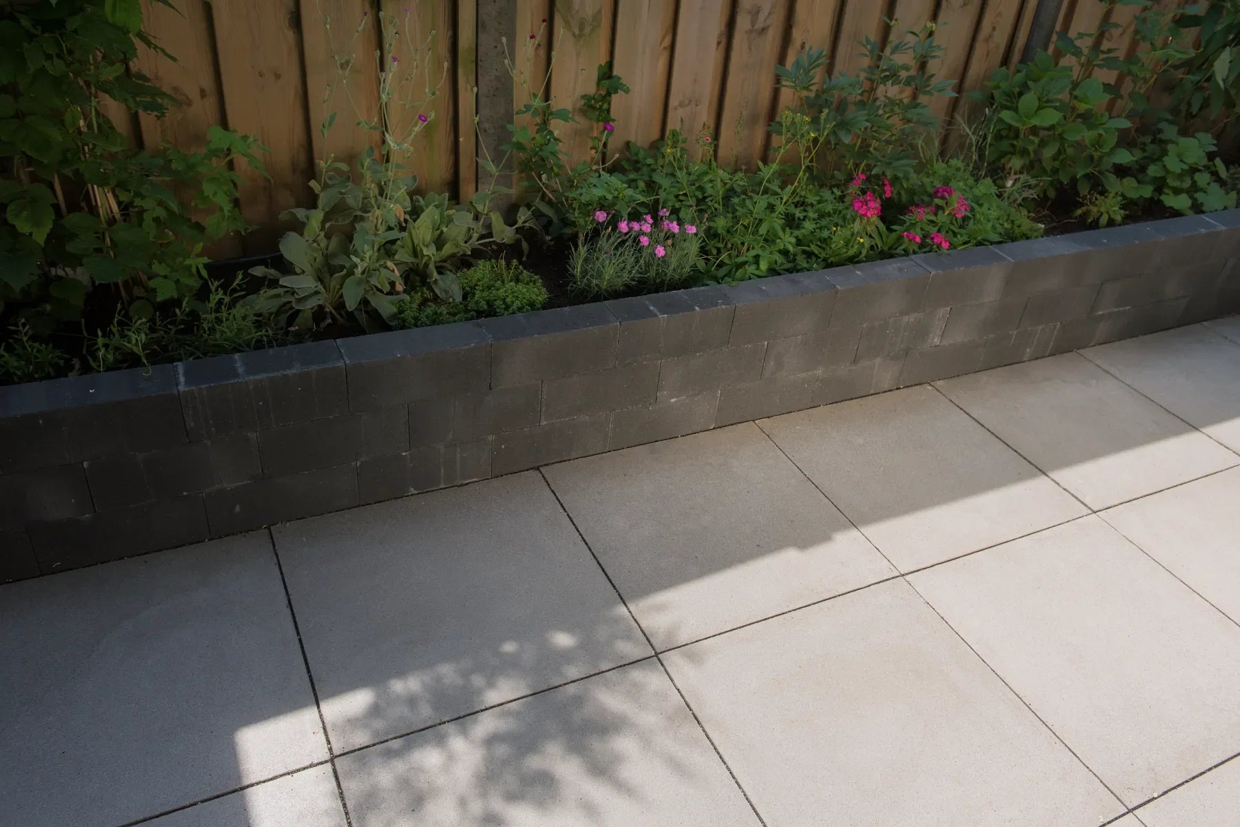 Wallblock New 12x12x60 Antraciet