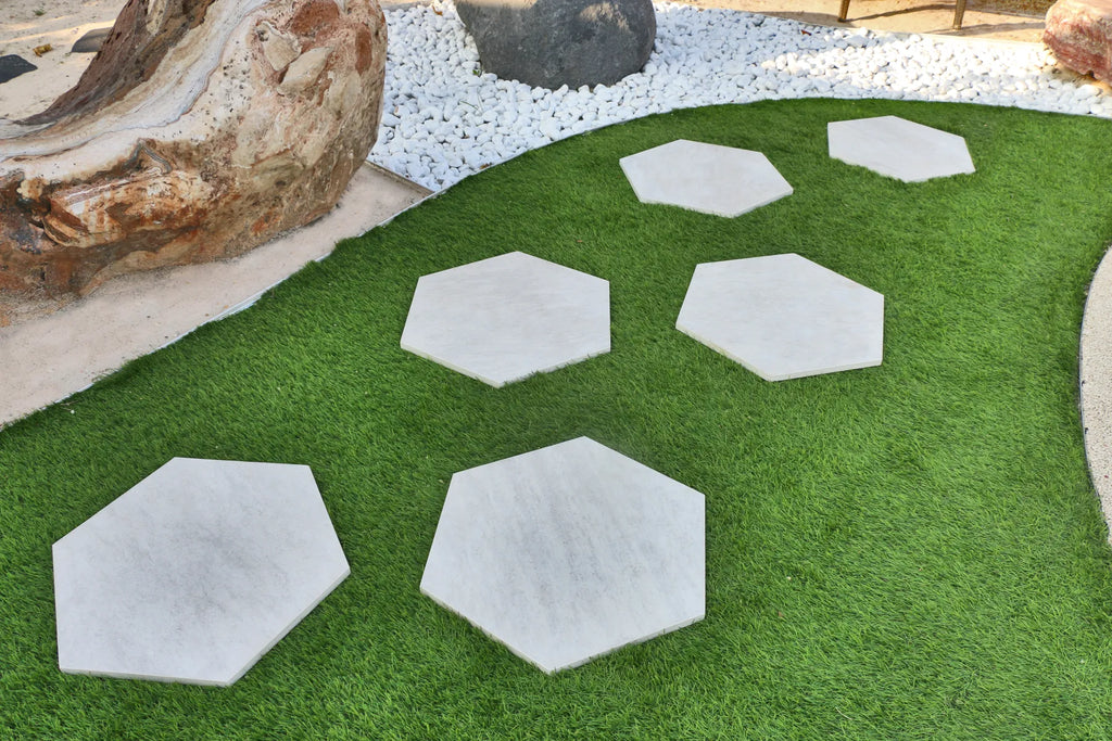 Staptegel Hexagon Quarzite Bianca o60x52x2cm