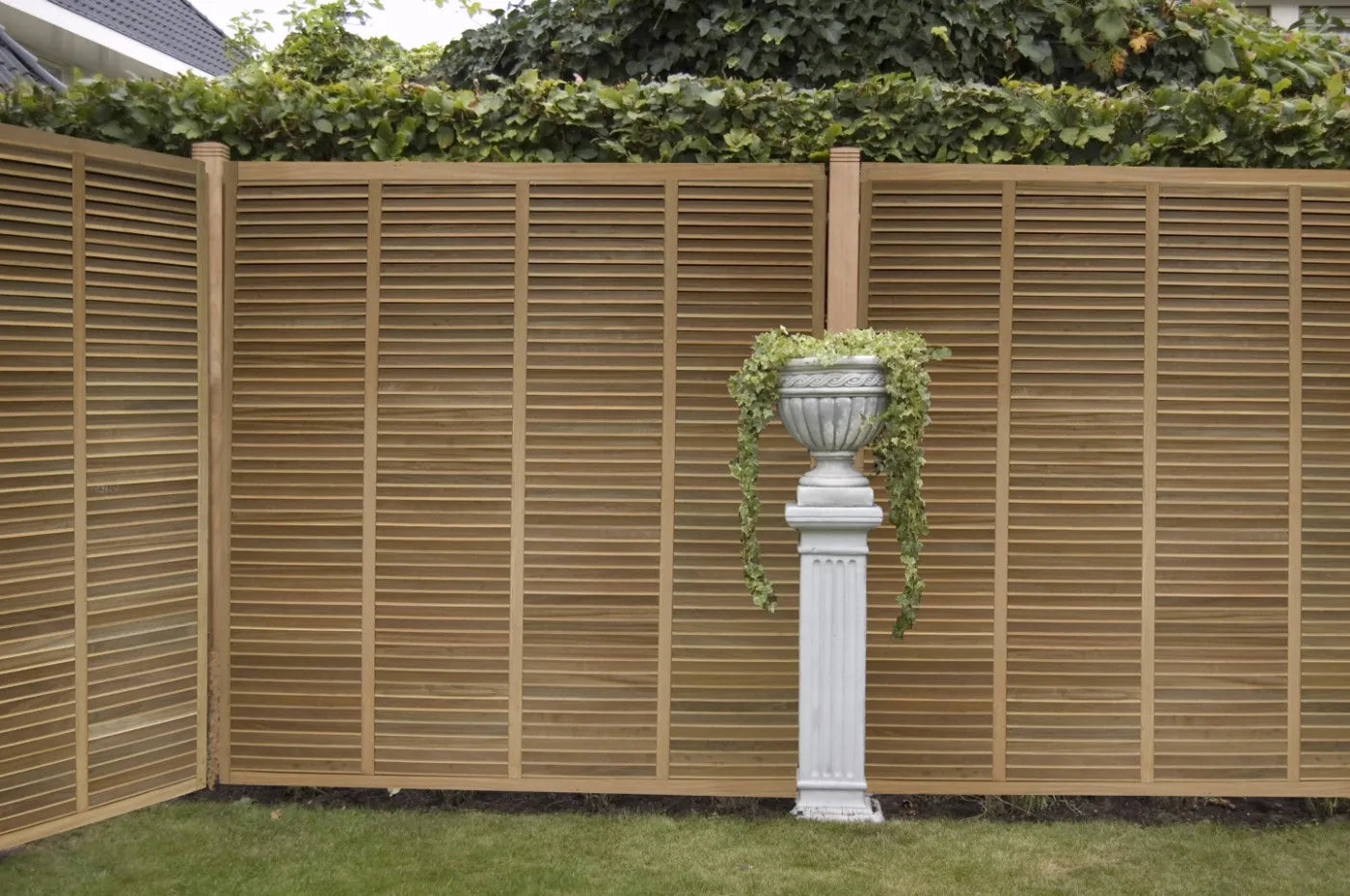 Bangkiraï Trellis 26 Louvre 180x180cm
