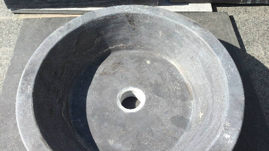 hardsteen wasbak rond taps 440x440x110 mm